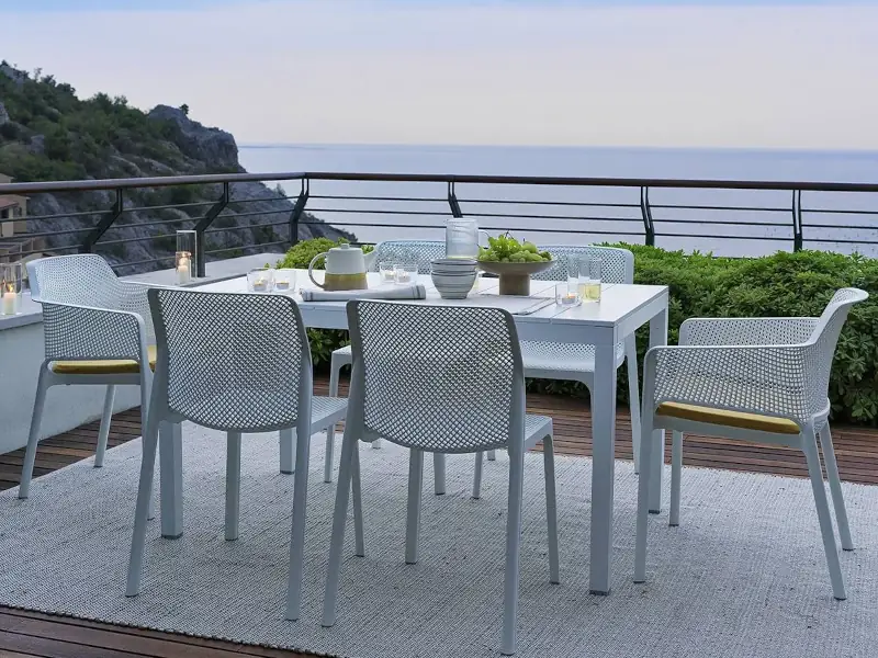 Nardi - Mesa Rio con sillones Net y sillas Bit